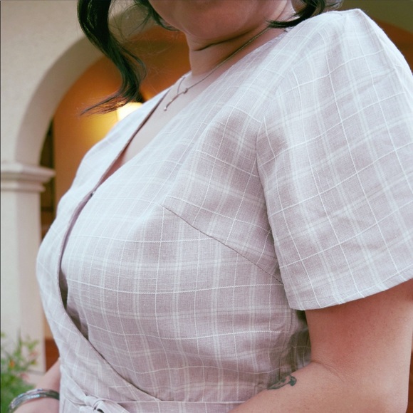 Crossover culottes jumpsuit - Picture 3 of 3